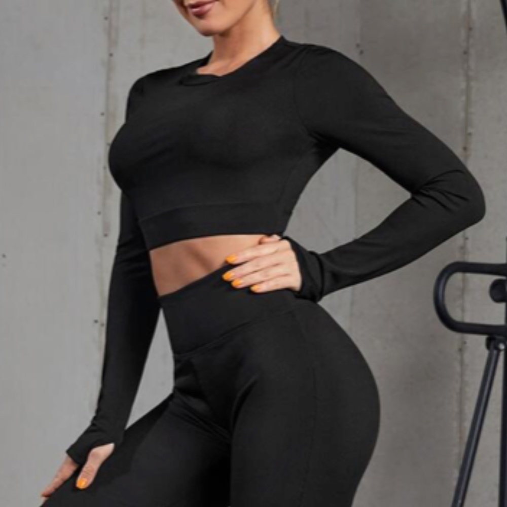 ribbed cropped women’s long sleeve thumb hole sporty athletic top